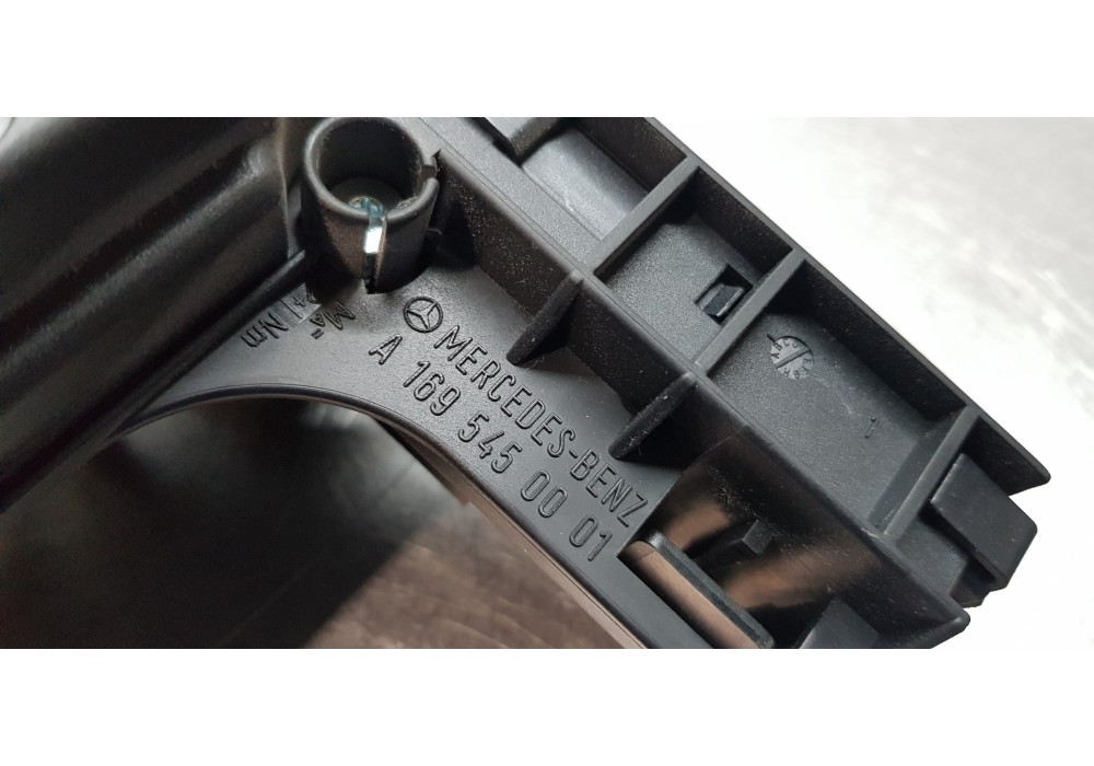 Recambio de caja reles / fusibles para mercedes clase b (w245) 150 special edition (245.231) referencia OEM IAM A1695450001   Recambio de caja reles / fusibles para mercedes clase b (w245) 150 special edition (245.231) referencia OEM IAM A1695450001