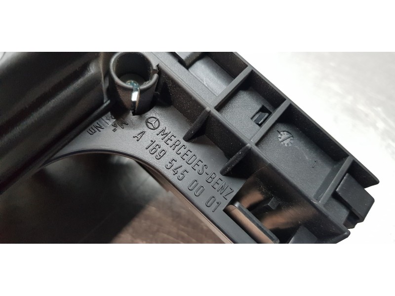 Recambio de caja reles / fusibles para mercedes clase b (w245) 150 special edition (245.231) referencia OEM IAM A1695450001   Recambio de caja reles / fusibles para mercedes clase b (w245) 150 special edition (245.231) referencia OEM IAM A1695450001