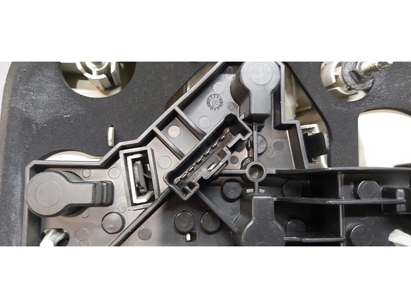 Recambio de piloto trasero izquierdo para bmw serie 1 berlina (e81/e87) 118d referencia OEM IAM 63216924501   Recambio de piloto trasero izquierdo para bmw serie 1 berlina (e81/e87) 118d referencia OEM IAM 63216924501