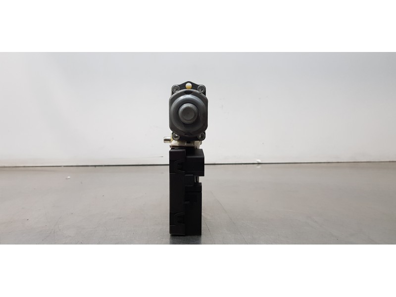 Recambio de motor elevalunas delantero derecho para volkswagen golf v variant (1k5) highline referencia OEM IAM 1K5837402AN   Recambio de motor elevalunas delantero derecho para volkswagen golf v variant (1k5) highline referencia OEM IAM 1K5837402AN