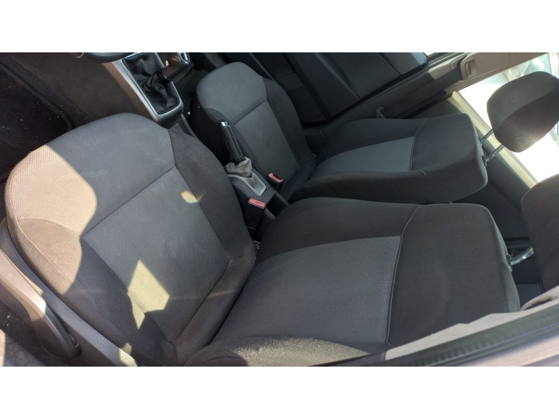 opel astra h berlina del año 2006