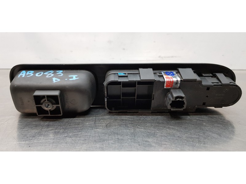 Recambio de mando elevalunas delantero izquierdo para peugeot 307 berlina (s2) x-line referencia OEM IAM 96351622XT   Recambio de mando elevalunas delantero izquierdo para peugeot 307 berlina (s2) x-line referencia OEM IAM 96351622XT