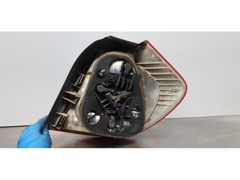 Recambio de piloto trasero izquierdo para bmw serie 1 berlina (e81/e87) 120d referencia OEM IAM 63216924501   Recambio de piloto trasero izquierdo para bmw serie 1 berlina (e81/e87) 120d referencia OEM IAM 63216924501