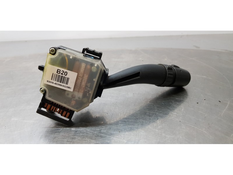 Recambio de mando luces para kia carnival 2.9 crdi vgt active referencia OEM IAM 934104D200  