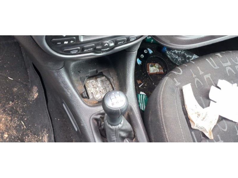 peugeot 206 berlina del año 2006