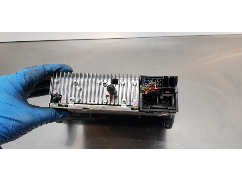 Recambio de sistema audio / radio cd para bmw serie 1 berlina (e81/e87) 120d referencia OEM IAM 65126952296   Recambio de sistema audio / radio cd para bmw serie 1 berlina (e81/e87) 120d referencia OEM IAM 65126952296