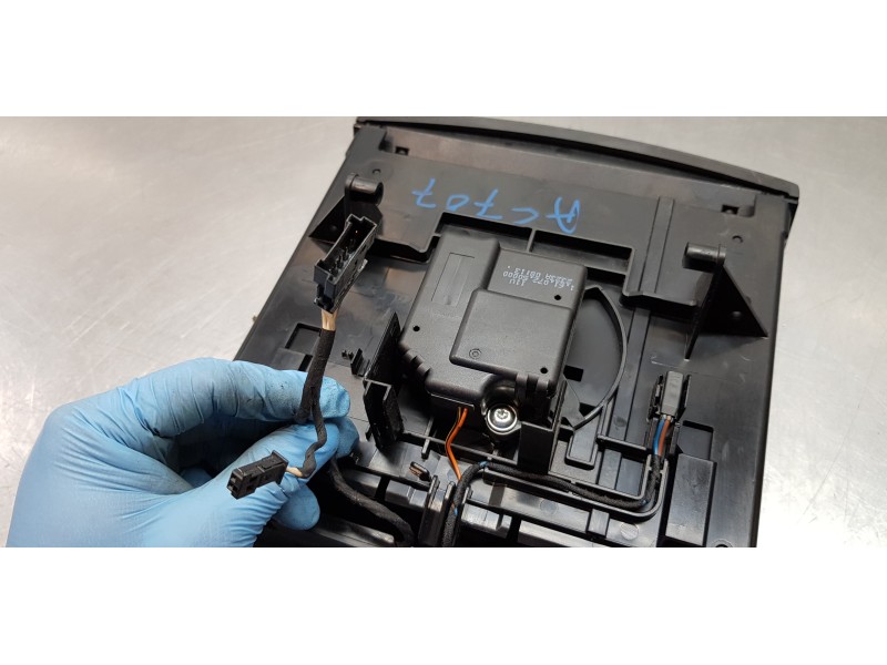 Recambio de warning para mercedes clase e (w211) berlina e 320 cdi (211.026) referencia OEM IAM A2118218358 A2116800552 