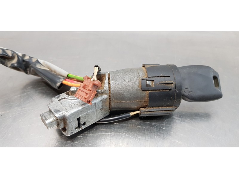 Recambio de antirrobo para peugeot partner (s2) totem referencia OEM IAM 4162CH   Recambio de antirrobo para peugeot partner (s2) totem referencia OEM IAM 4162CH