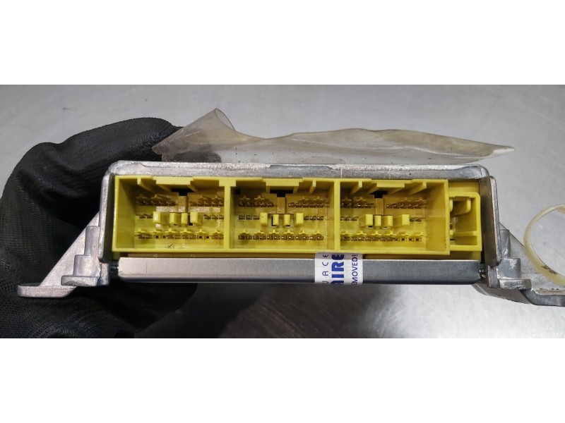 Recambio de centralita airbag para honda cr-v (rd8) es referencia OEM IAM 77960SKNG012M1   Recambio de centralita airbag para honda cr-v (rd8) es referencia OEM IAM 77960SKNG012M1