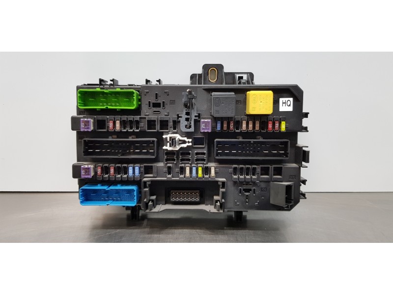 Recambio de caja reles / fusibles para opel zafira b cosmo referencia OEM IAM 13220831M   Recambio de caja reles / fusibles para opel zafira b cosmo referencia OEM IAM 13220831M