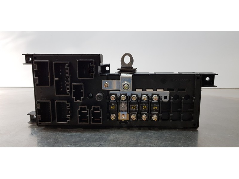 Recambio de caja reles / fusibles para volvo xc90 d5 (7 sitze) referencia OEM IAM 518826011   Recambio de caja reles / fusibles para volvo xc90 d5 (7 sitze) referencia OEM IAM 518826011
