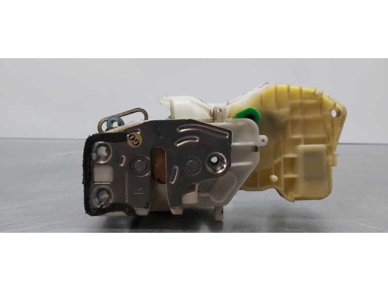 Recambio de cerradura puerta trasera derecha para honda cr-v (rd8) es referencia OEM IAM 72612S9AG01 72115S5A003  Recambio de cerradura puerta trasera derecha para honda cr-v (rd8) es referencia OEM IAM 72612S9AG01 72115S5A003