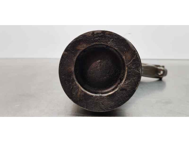 Recambio de piston para skoda octavia lim. (5e3) active referencia OEM IAM 4L107065D 4L105401A  Recambio de piston para skoda octavia lim. (5e3) active referencia OEM IAM 4L107065D 4L105401A