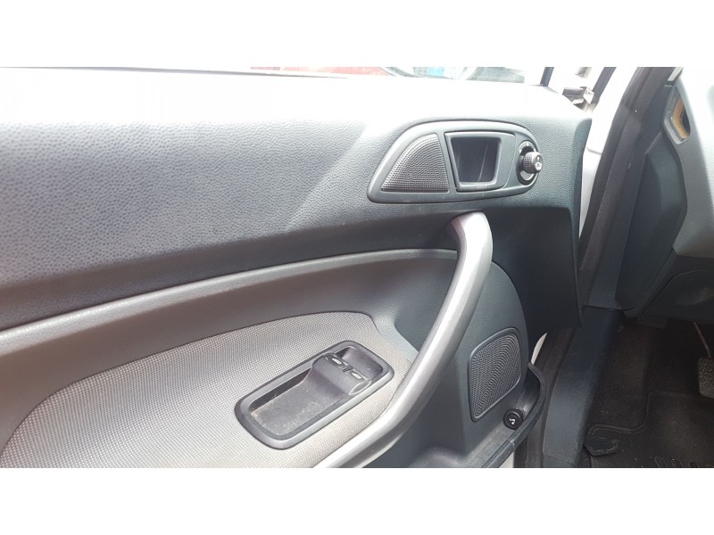 ford fiesta (cb1) del año 2010