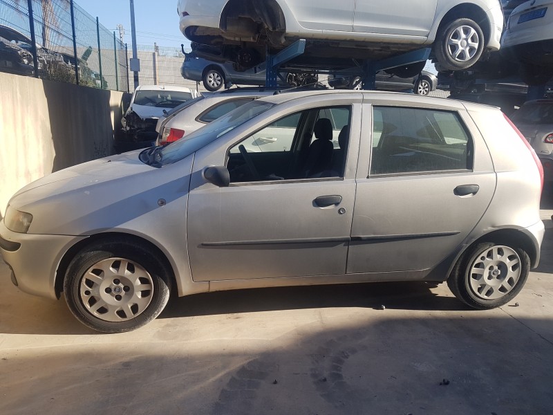 fiat punto berlina (188) del año 2001