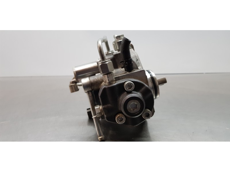 Recambio de bomba inyeccion para toyota avensis cross sport (t27) active referencia OEM IAM 221000R040 HU2940000710  Recambio de bomba inyeccion para toyota avensis cross sport (t27) active referencia OEM IAM 221000R040 HU2940000710