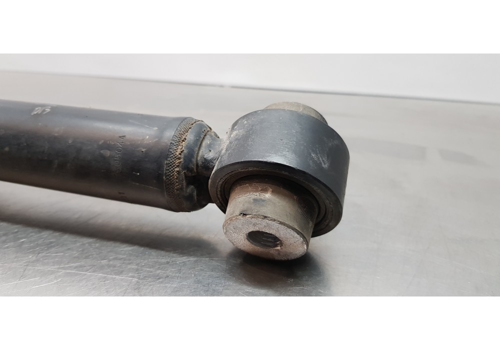 Recambio de amortiguador trasero izquierdo para land rover discovery sport pure referencia OEM IAM LR098141 GK7218A145 HK7218080