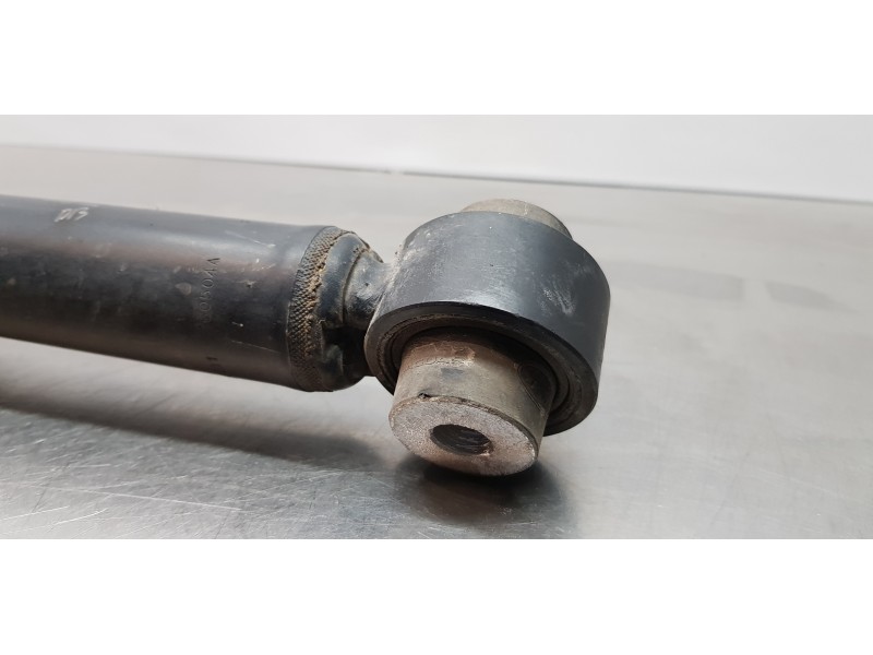 Recambio de amortiguador trasero izquierdo para land rover discovery sport pure referencia OEM IAM LR098141 GK7218A145 HK7218080