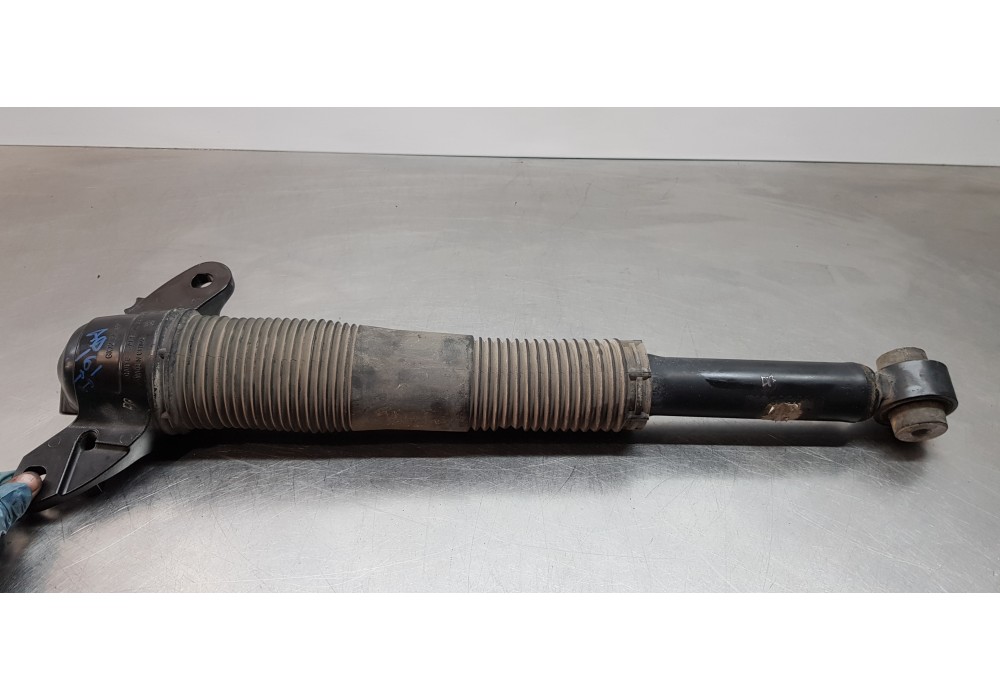 Recambio de amortiguador trasero izquierdo para land rover discovery sport pure referencia OEM IAM LR098141 GK7218A145 HK7218080