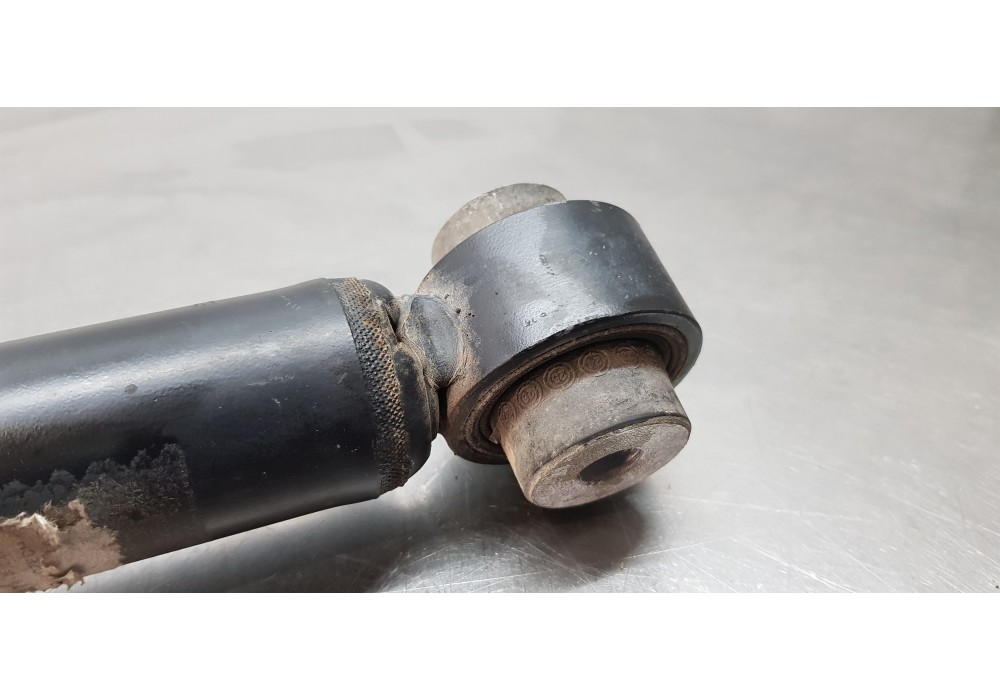 Recambio de amortiguador trasero izquierdo para land rover discovery sport pure referencia OEM IAM LR098141 GK7218A145 HK7218080