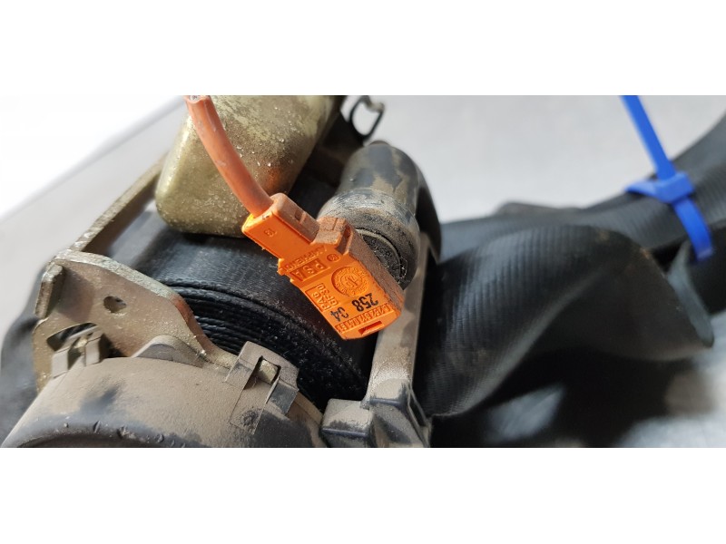 Recambio de cinturon seguridad delantero derecho para citroen c4 coupe vtr plus referencia OEM IAM 96479909XX  
