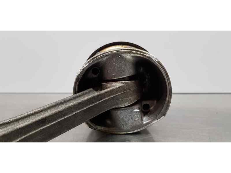 Recambio de piston para skoda octavia lim. (5e3) active referencia OEM IAM 4L107065D 4L105401A  Recambio de piston para skoda octavia lim. (5e3) active referencia OEM IAM 4L107065D 4L105401A