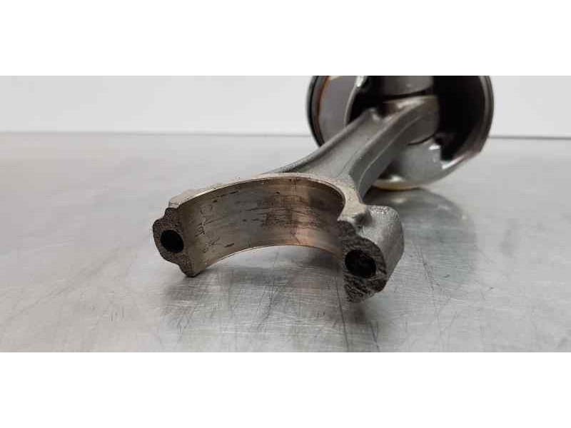 Recambio de piston para skoda octavia lim. (5e3) active referencia OEM IAM 4L107065D 4L105401A  Recambio de piston para skoda octavia lim. (5e3) active referencia OEM IAM 4L107065D 4L105401A