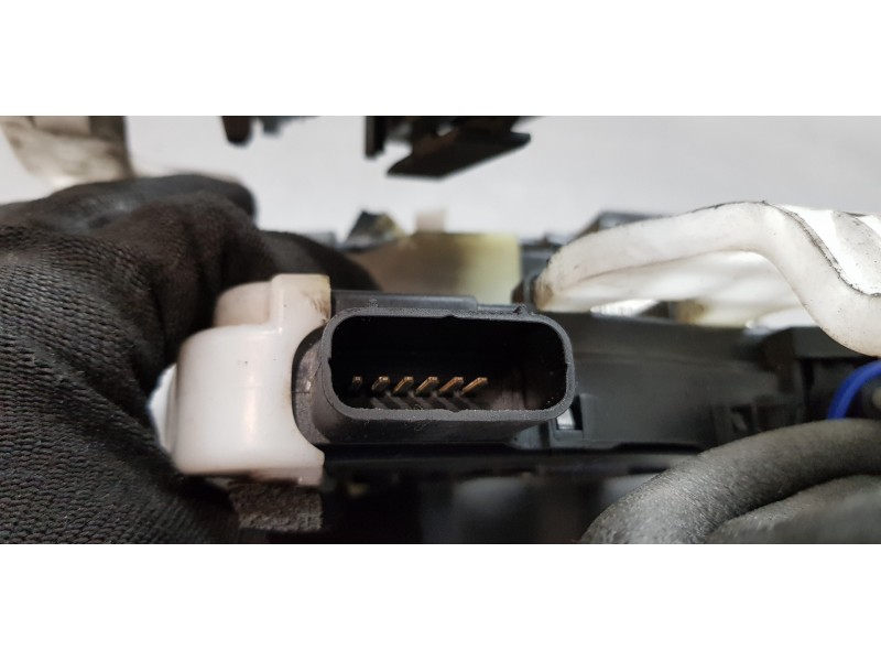 Recambio de cerradura puerta delantera izquierda para hyundai ix35 classic 2wd referencia OEM IAM 813102Y000   Recambio de cerradura puerta delantera izquierda para hyundai ix35 classic 2wd referencia OEM IAM 813102Y000