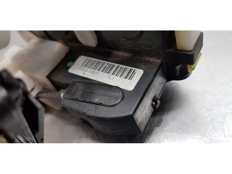 Recambio de cerradura puerta trasera derecha para hyundai ix35 classic 2wd referencia OEM IAM 814202Y010   Recambio de cerradura puerta trasera derecha para hyundai ix35 classic 2wd referencia OEM IAM 814202Y010