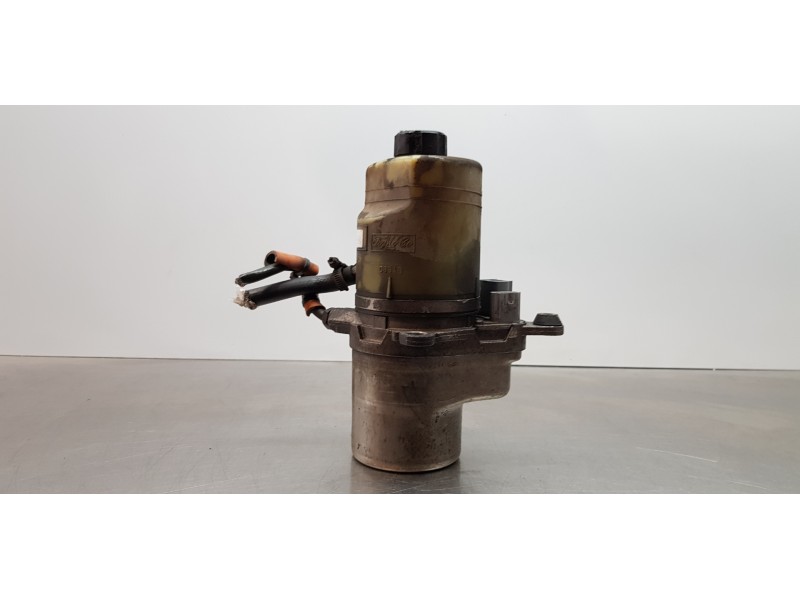 Recambio de bomba direccion para ford focus berlina (cap) ambiente (d) referencia OEM IAM 1420184 4M513K51A4CC 4M513K514BD Recambio de bomba direccion para ford focus berlina (cap) ambiente (d) referencia OEM IAM 1420184 4M513K51A4CC 4M513K514BD