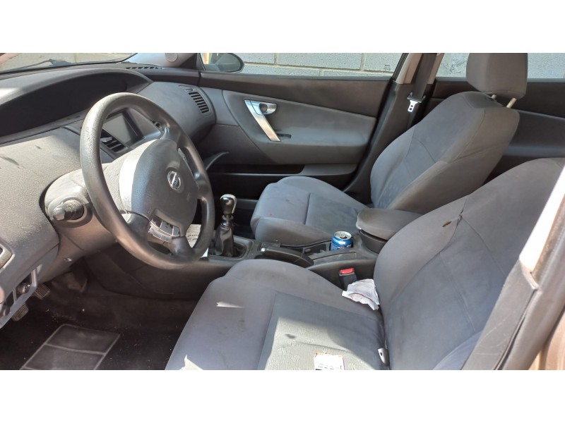 nissan primera berlina (p12) del año 2006