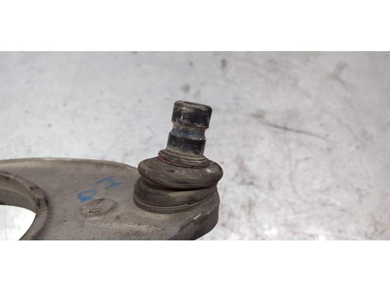 Recambio de brazo suspension superior delantero izquierdo para bmw serie 5 lim. (f10) 530d referencia OEM IAM 31126775967  