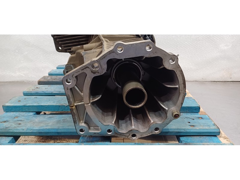 Recambio de caja transfer para volkswagen touareg (7la) tdi r5 referencia OEM IAM 0AD341011E  