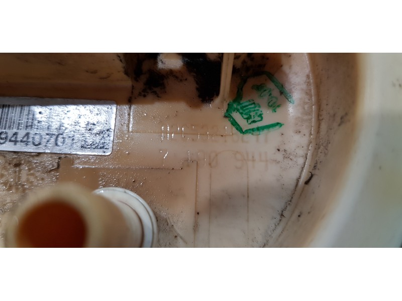 Recambio de aforador para bmw serie 1 coupe (e82) 123d referencia OEM IAM 7190944   Recambio de aforador para bmw serie 1 coupe (e82) 123d referencia OEM IAM 7190944