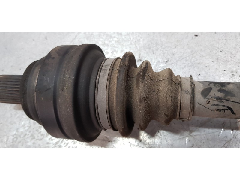 Recambio de transmision trasera izquierda para bmw serie 5 lim. (f10) 530d referencia OEM IAM 7581017  