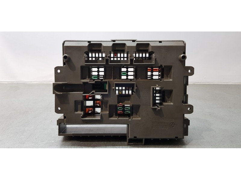 Recambio de caja reles / fusibles para bmw serie 1 coupe (e82) 123d referencia OEM IAM 9119446   Recambio de caja reles / fusibles para bmw serie 1 coupe (e82) 123d referencia OEM IAM 9119446