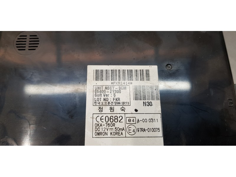 Recambio de modulo electronico para hyundai ix35 classic 2wd referencia OEM IAM 954002Y300  