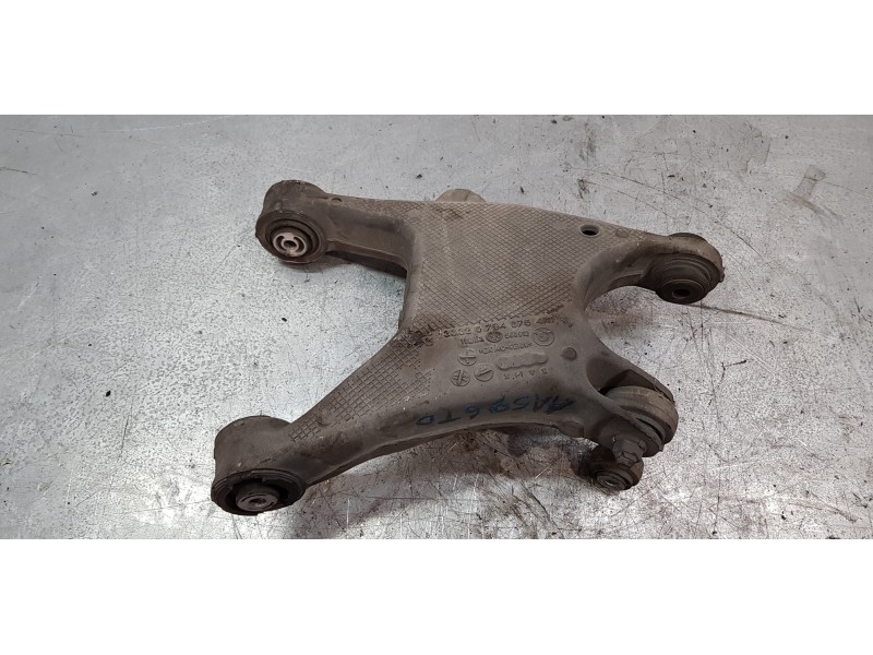 Recambio de brazo suspension inferior trasero derecho para bmw serie 5 lim. (f10) 530d referencia OEM IAM 33326794876  