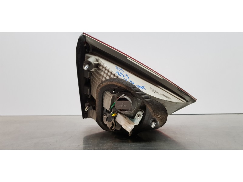 Recambio de piloto trasero derecho interior para hyundai ix35 classic 2wd referencia OEM IAM 924062Y000   Recambio de piloto trasero derecho interior para hyundai ix35 classic 2wd referencia OEM IAM 924062Y000