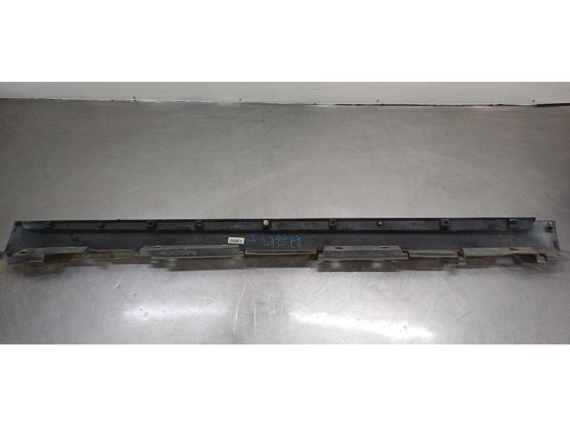 Recambio de faldon lateral para toyota verso life referencia OEM IAM 758520F900   Recambio de faldon lateral para toyota verso life referencia OEM IAM 758520F900