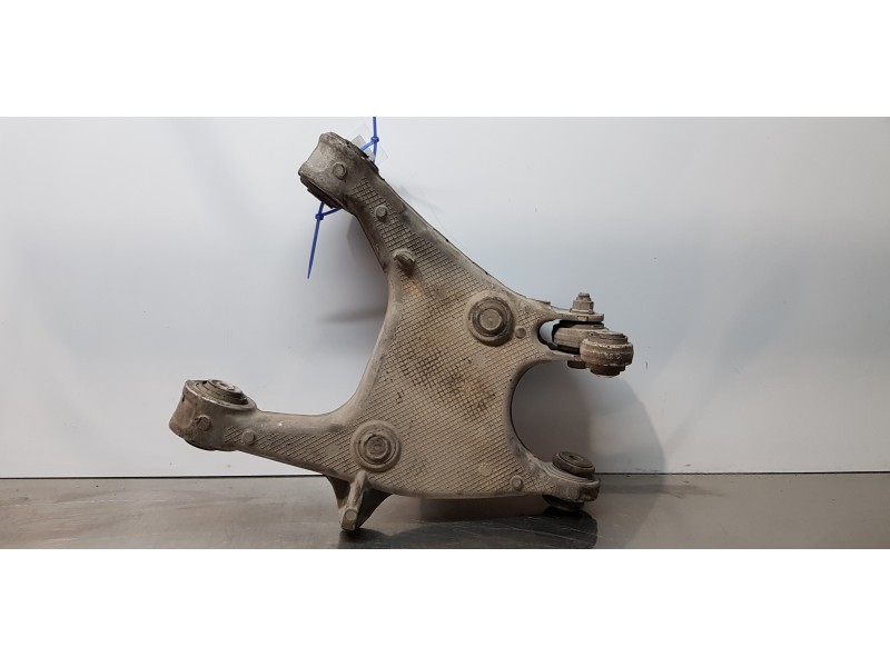 Recambio de brazo suspension inferior trasero derecho para bmw serie 5 lim. (f10) 530d referencia OEM IAM 33326794876  