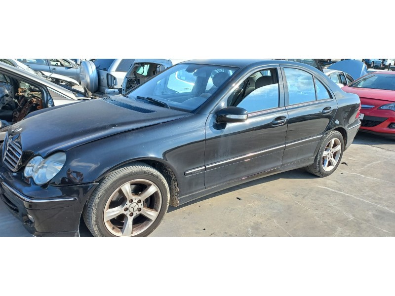 mercedes clase c (w203) berlina del año 2005