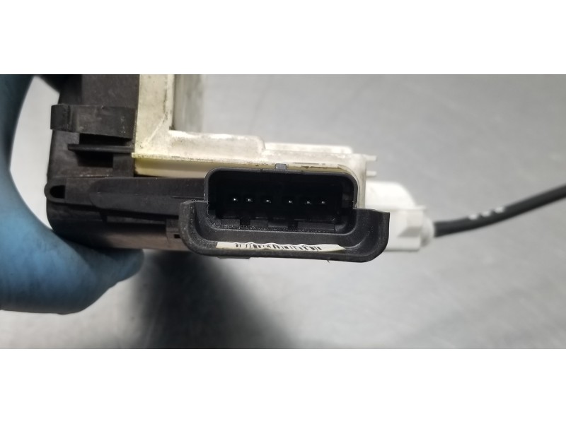 Recambio de cerradura puerta delantera derecha para peugeot 5008 active referencia OEM IAM 9800623080   Recambio de cerradura puerta delantera derecha para peugeot 5008 active referencia OEM IAM 9800623080