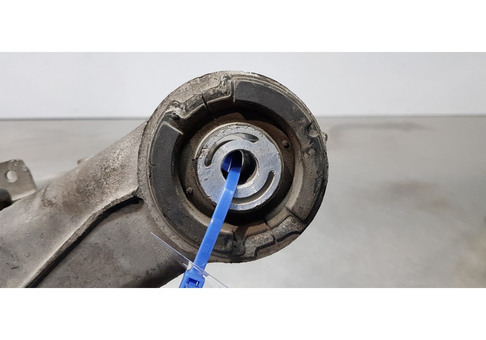 Recambio de brazo suspension inferior trasero derecho para bmw serie 5 lim. (f10) 530d referencia OEM IAM 33326794876  