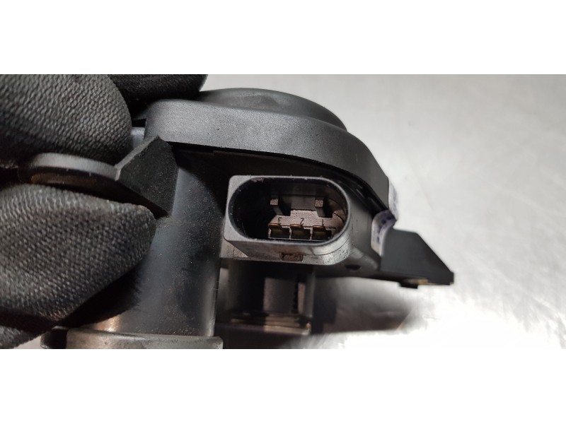 Recambio de colector admision para mercedes clase c (w203) sportcoupe c 220 cdi (203.706) referencia OEM IAM A6111500794  