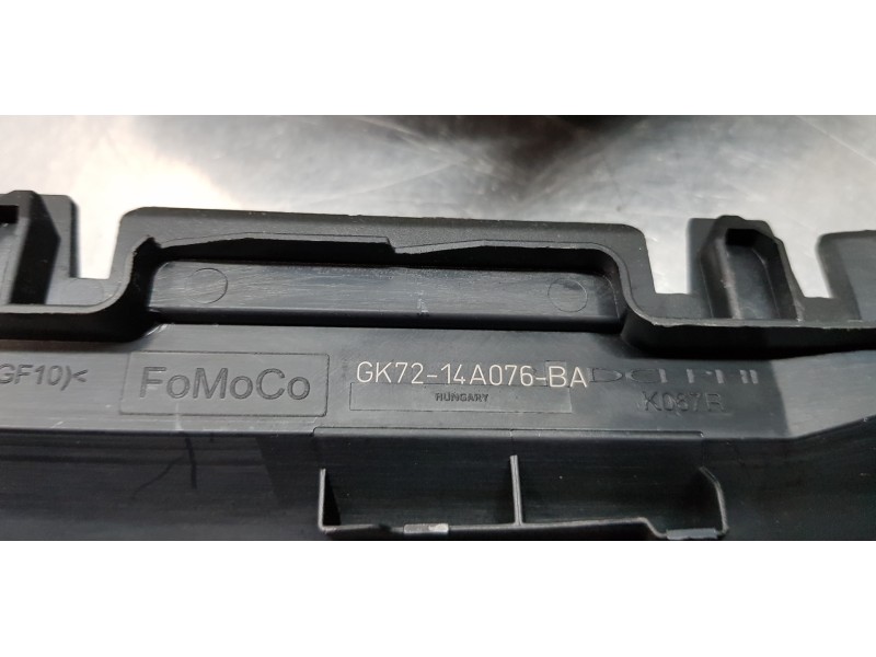 Recambio de caja reles / fusibles para land rover discovery sport pure referencia OEM IAM GK7214A076BA  