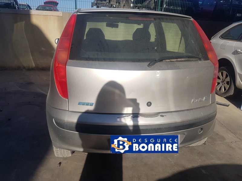 fiat punto berlina (188) del año 2001
