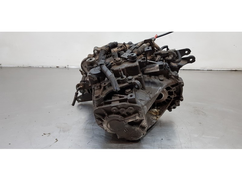 Recambio de caja cambios para hyundai matrix (fc) 1.5 crdi 16v gls referencia OEM IAM 4300023250  