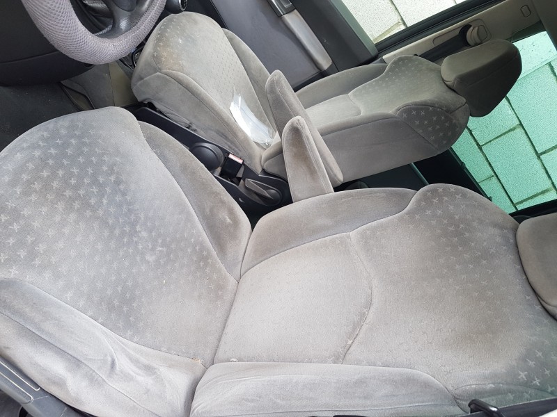 peugeot 807 del año 2003