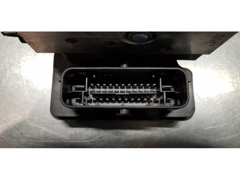 Recambio de abs para kia ceed sportswagon tech referencia OEM IAM 6158941600  